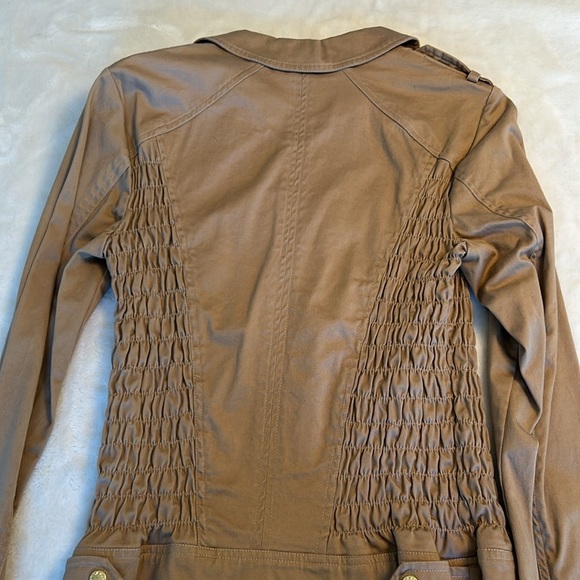 Guess Light Jacket - Picture 3 of 3